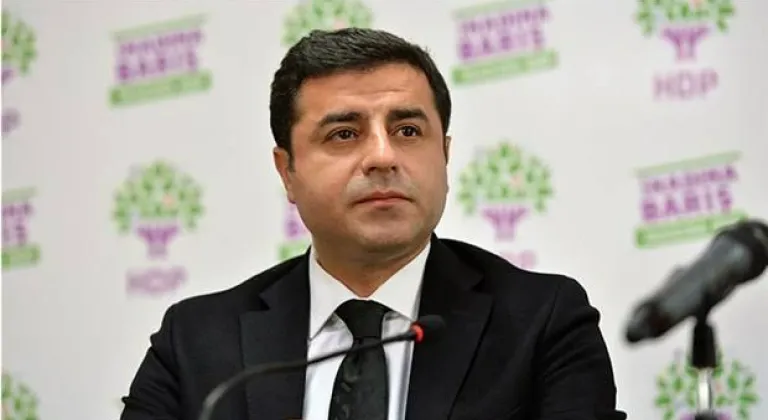 Demirtaş'tan TUSAŞ açıklaması: Öcalan inisiyatif alırsa tüm gücümüzle arkasında olacağız. 