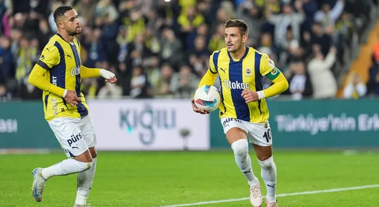 Fenerbahçe, Sivasspor'u farklı mağlup etti:  4-0