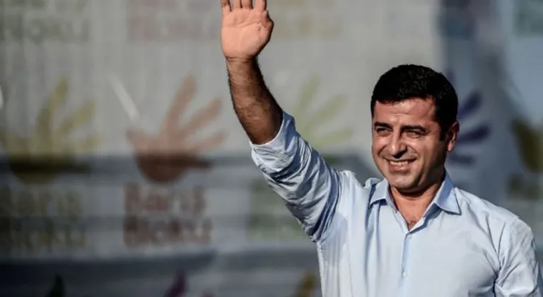 Selahattin Demirtaş, Erdoğan'a tüm ve siyasilere seslendi