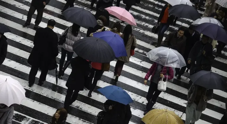 Yurtta hava durumu: Meteoroloji'den kuvvetli yağmur, kar ve rüzgar uyarısı