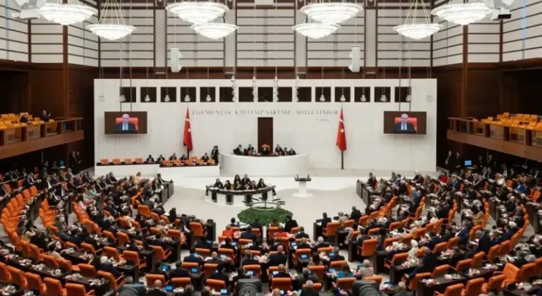 SON DAKİKA: AKP 'etki ajanlığı' teklifini geri çekti